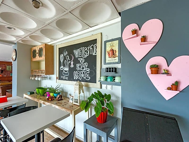 AliBabam Hotel & Apartment