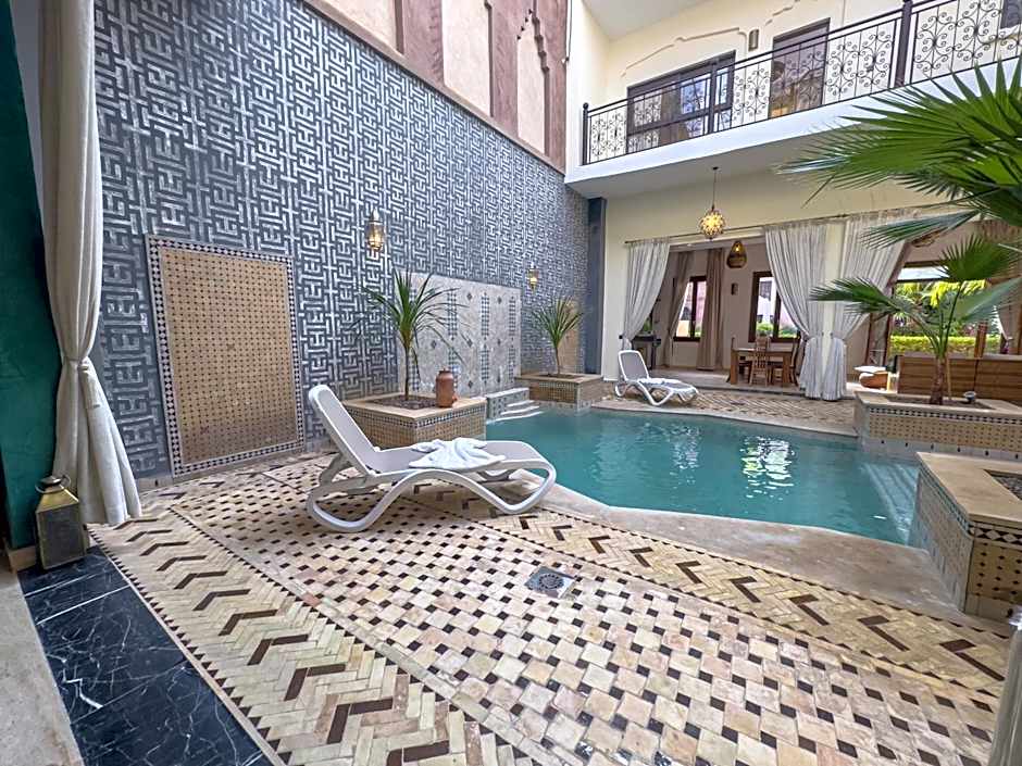 Riad Tonaroz