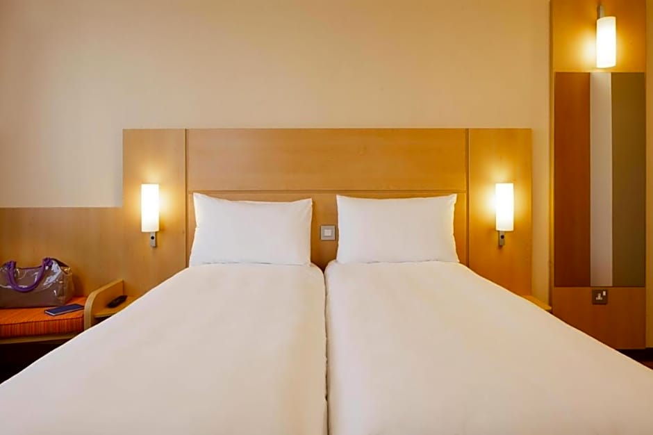 ibis Aberdeen Centre - Entertainment District