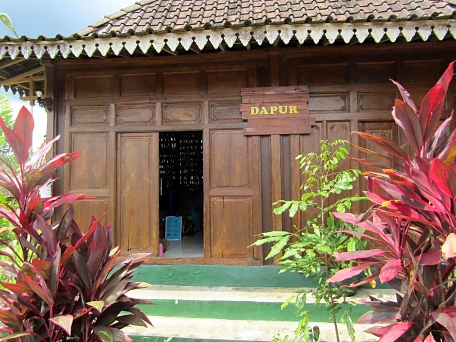 Balkondes Bumiharjo (Kampung Dolanan)