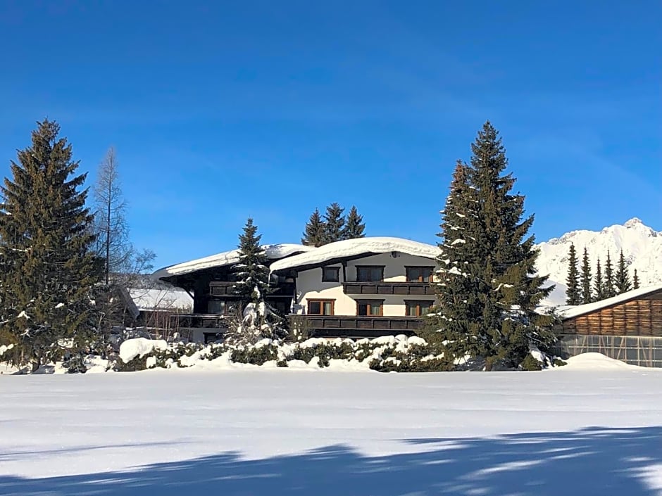 Hotel Menthof