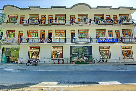 FabHotel Leela Palace