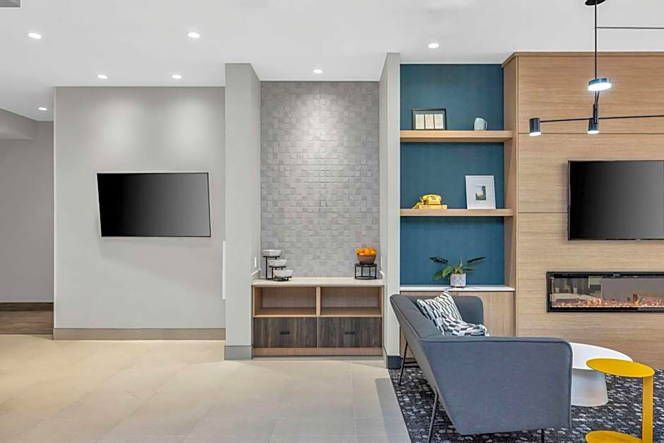 La Quinta Inn & Suites by Wyndham San Jose Silicon Valley