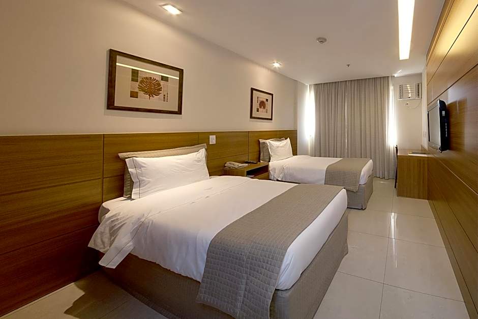 Américas Granada Hotel