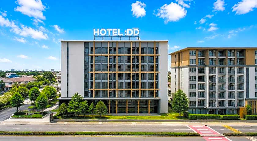 Rangsit Residence & Hotel by HOTEL DD