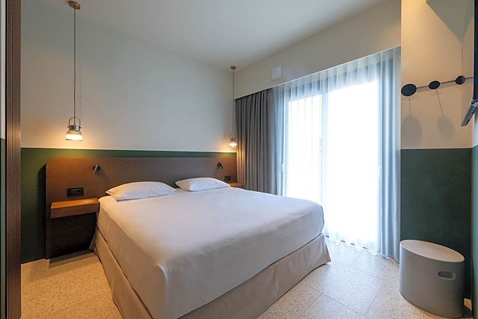 Evripidou 7 - Kalamata Mediterranean Suites