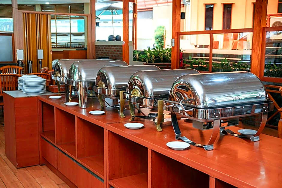 Ahadiat Hotel & Bungalow