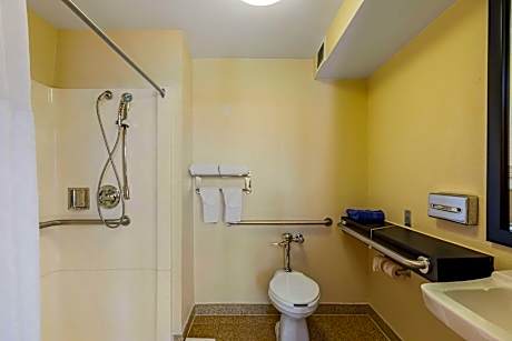 Room, 1 Queen Bed, Accessible, Non Smoking