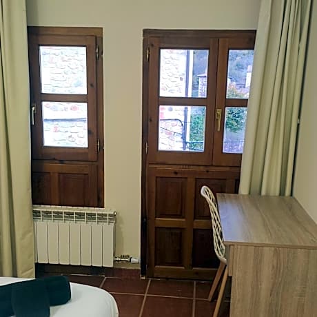 Economy Single Room