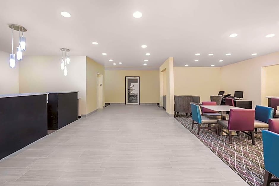 La Quinta Inn & Suites by Wyndham Rome