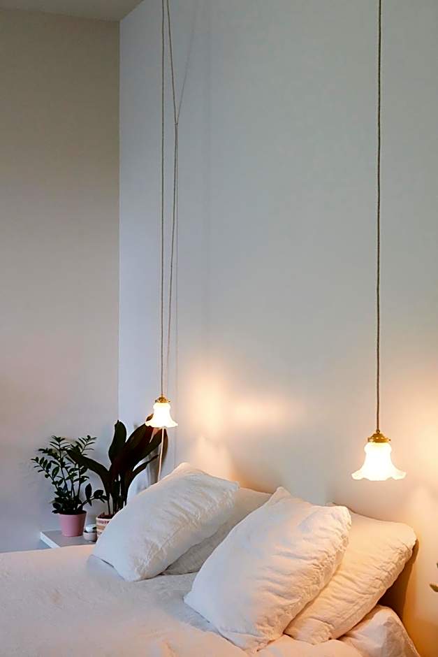 Chambre d'Amis by Alix