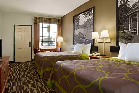 2 Double Beds Suite Non-Smoking