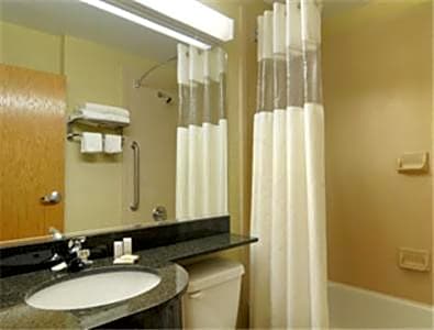 Microtel Inn & Suites by Wyndham Saraland