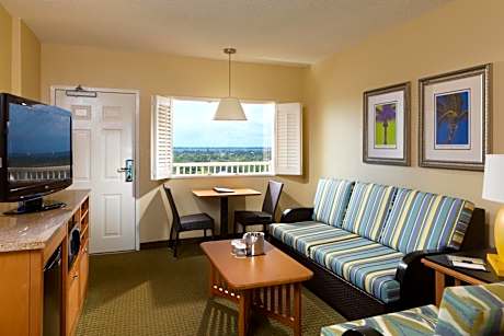 King Suite with Roll-In Shower - Mobility/Hearing Accessible/High Floor