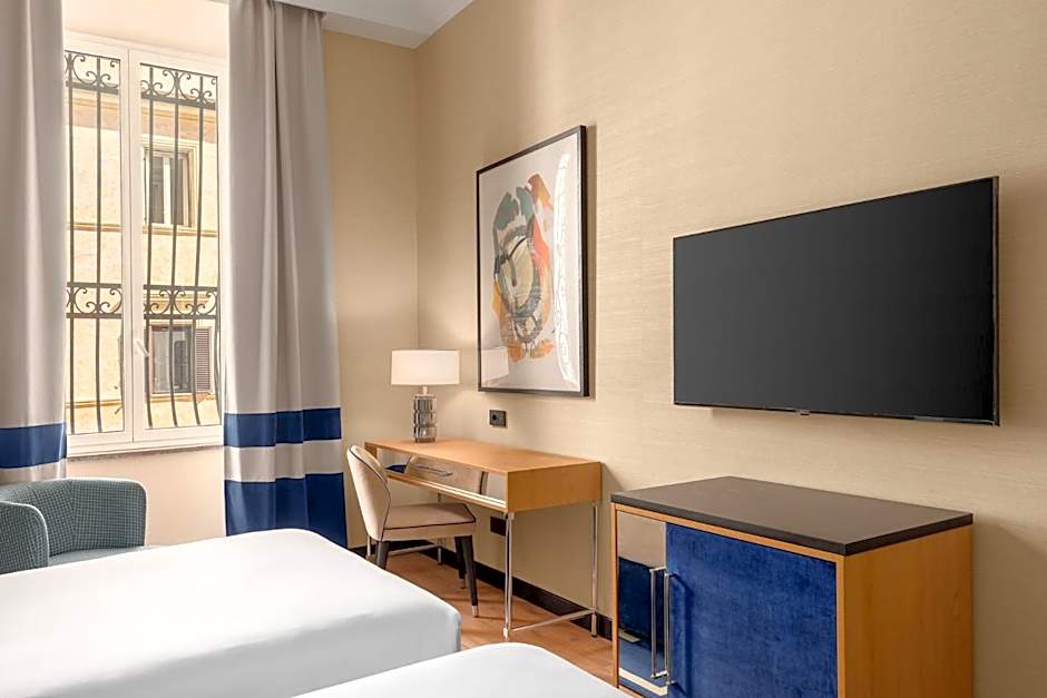 Room Mate Collection Mia, Rome Colosseum