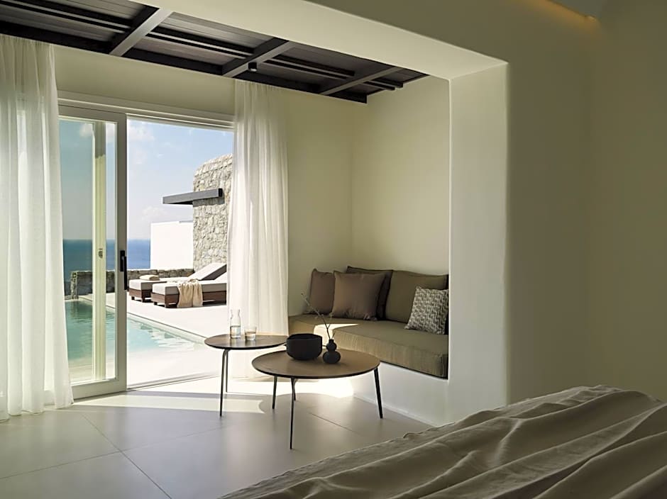 Ezio Bo Luxury Living