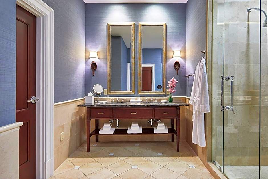 The Battle House Renaissance by Marriott Mobile Hotel & Spa
