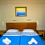 Sunshine Studios & Apartments