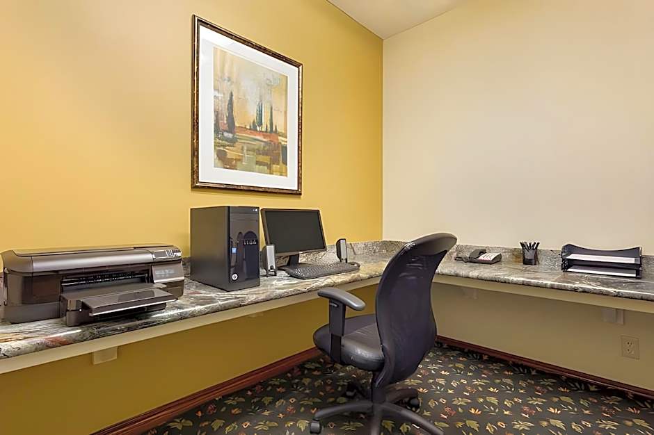 Country Inn & Suites by Radisson, Norman Near University