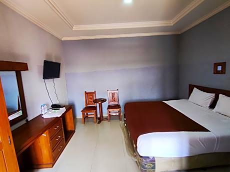 Family King Room - Non-Smoking