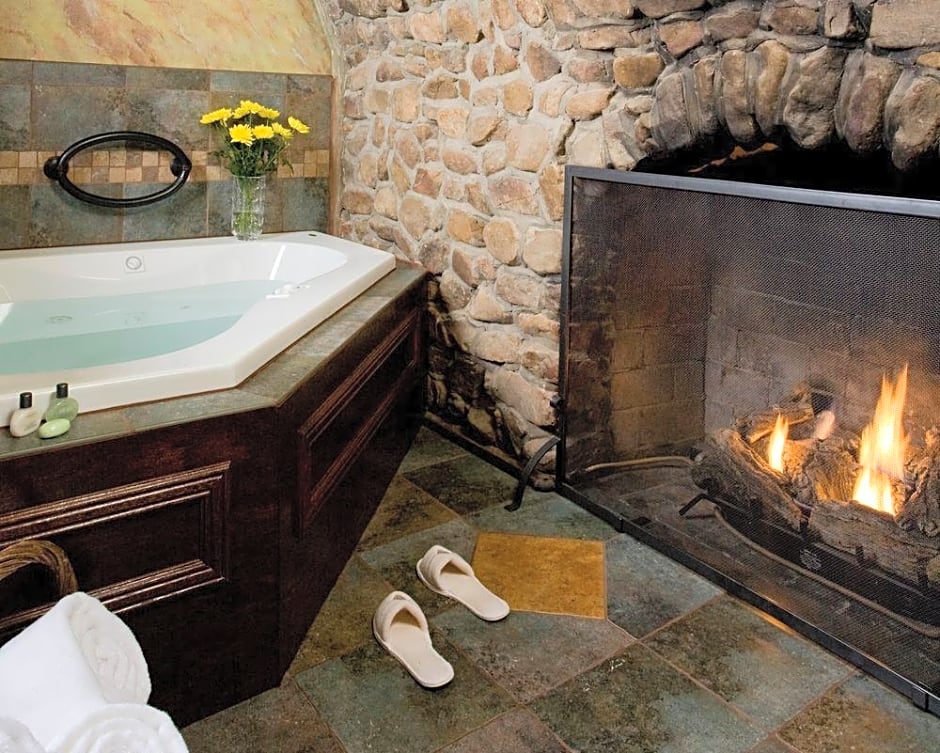 Hilltop Manor Bed And Breakfast