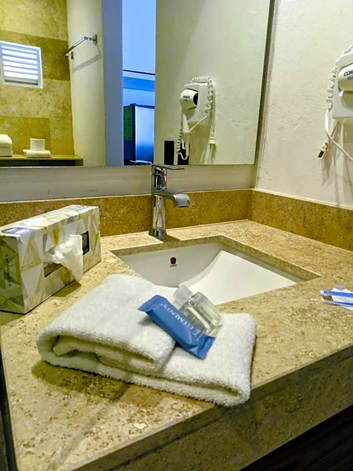 Hotel Calypso Cancun