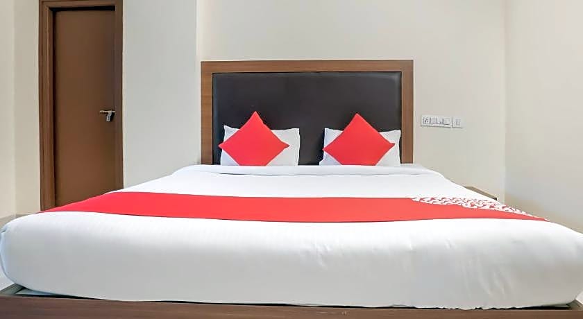 Super Hotel O Gokul Grand Near SR Nagar Police Station