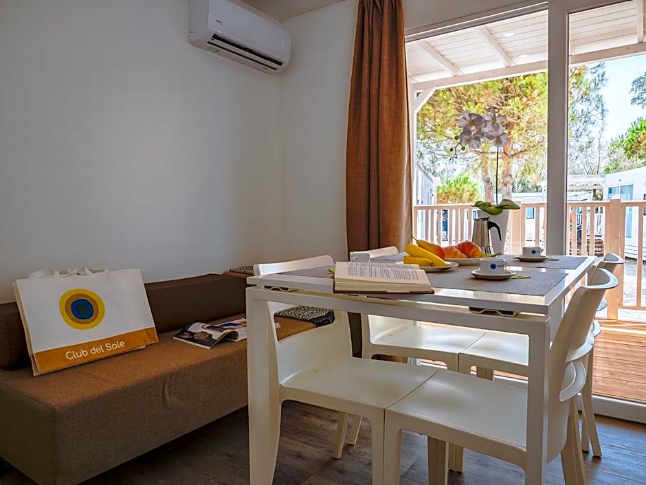 Pini Beach Village