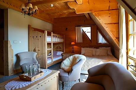 Family Room with Mountain View