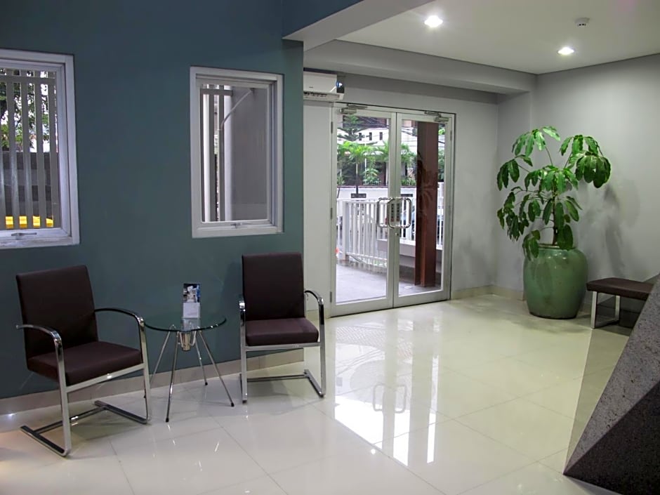 Sampit Residence Managed By Flat06