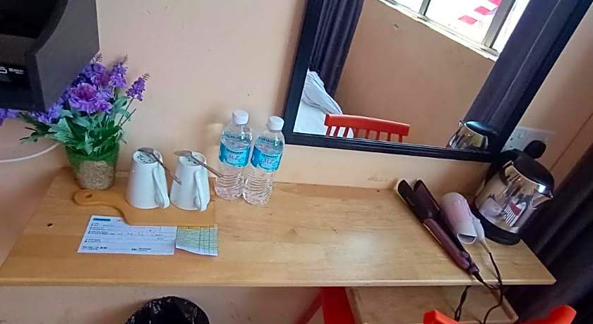 Loft Pals Urbanstay Lodge, Kapit