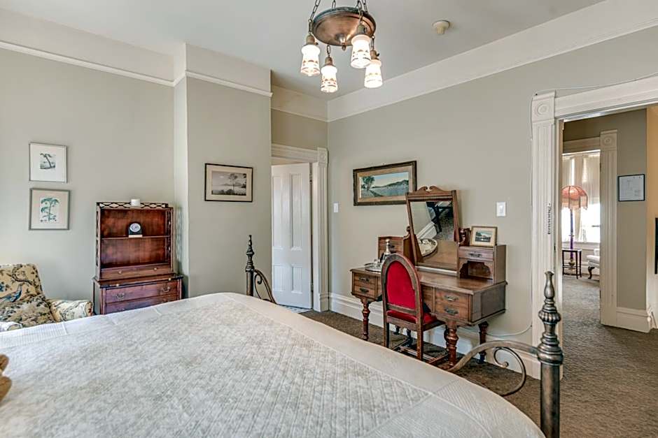 O Canada House Bed & Breakfast