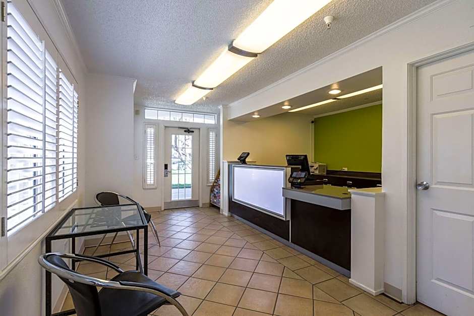 Studio 6-Tempe, AZ