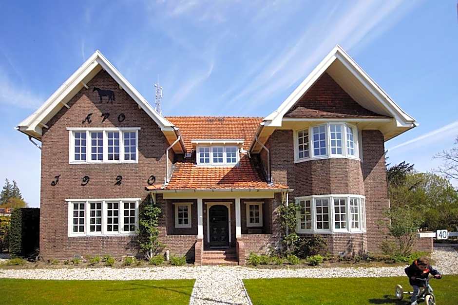 Bed and Breakfast Goes