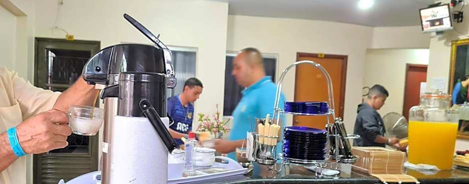 Pousada Romeiros do Pai Eterno - Santuario Basilica de Trindade