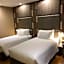 Sri U-Thong Grand Hotel
