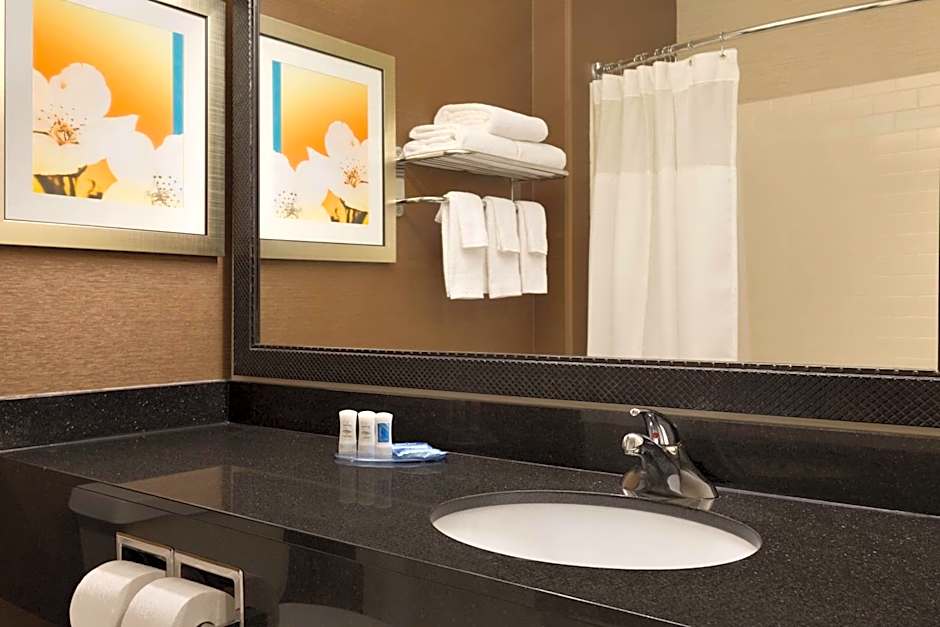 Fairfield Inn & Suites by Marriott Bismarck North