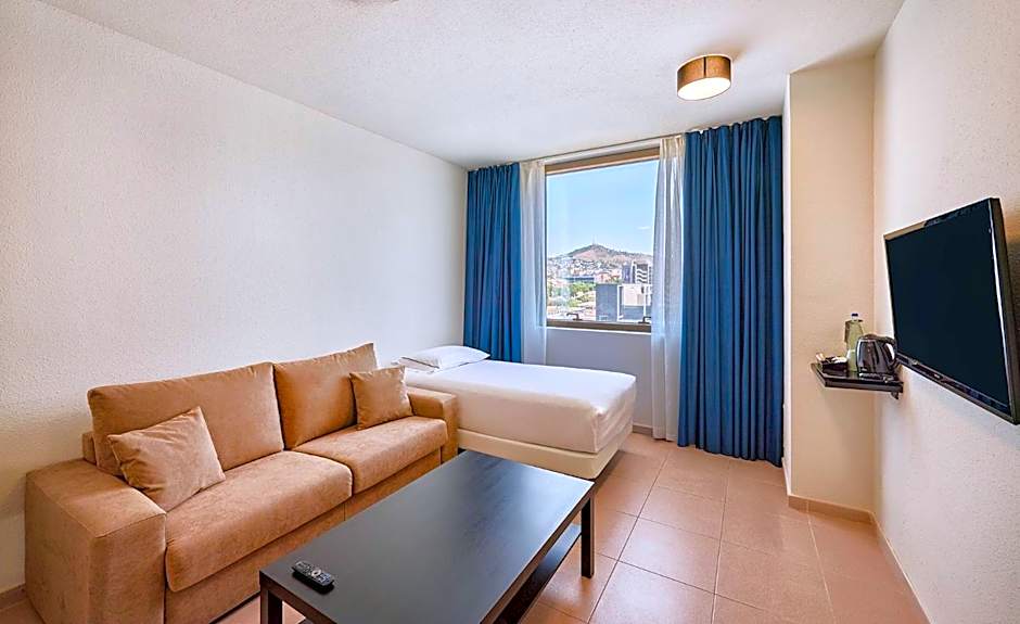 Hesperia Sant Joan Suites