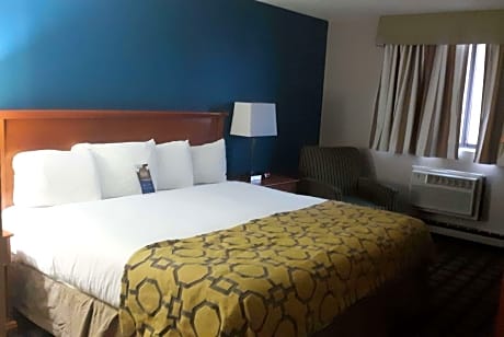 2 Queen Beds Efficiency Non-Smoking
