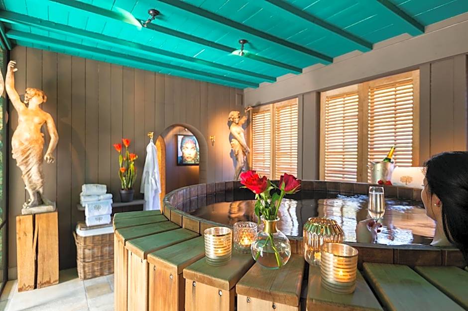 Exclusive Suites The Secret Garden