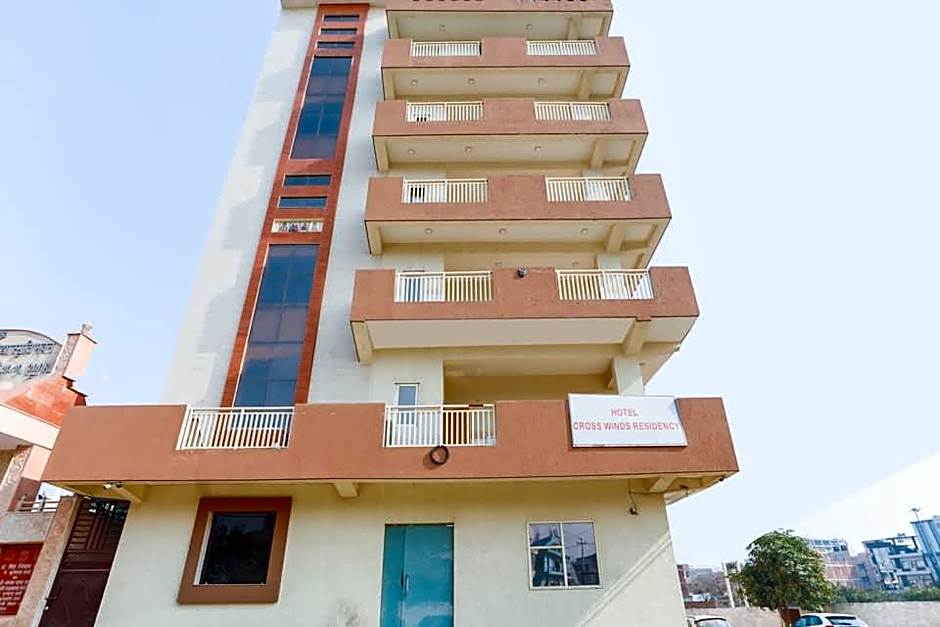 OYO 28629 Hotel Crosswind