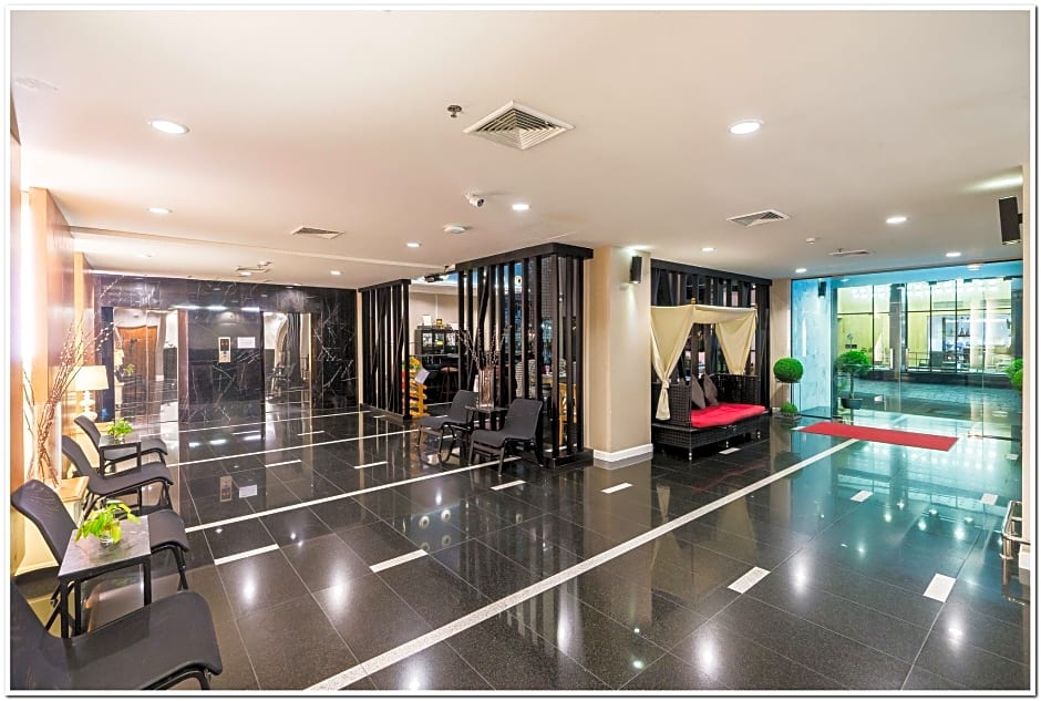 Sea Me Spring Too Hotel