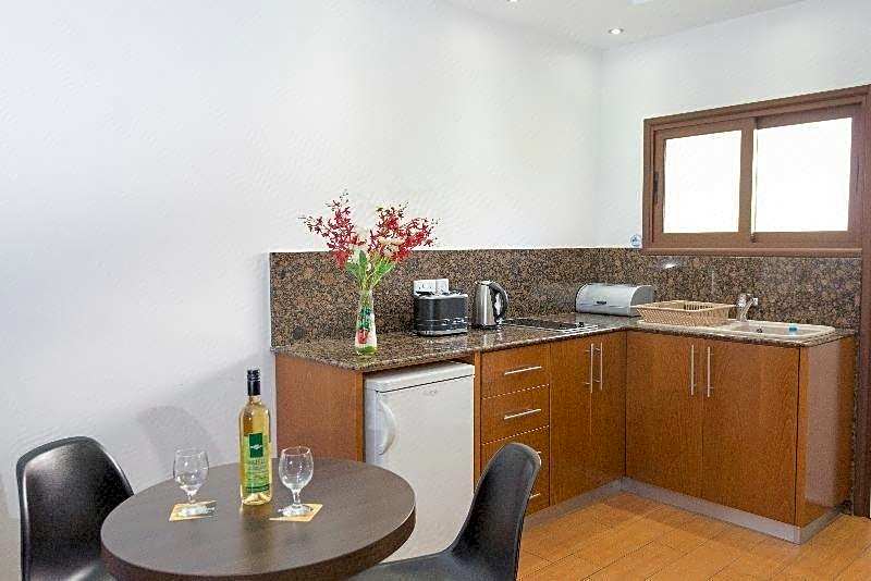 Loutsiana I & II Deluxe Apartments