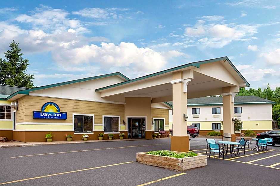 Days Inn by Wyndham Marquette