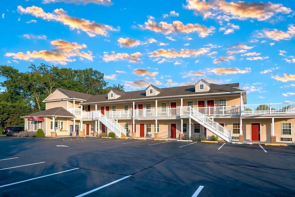 At 9 Motel Near Freehold I-195