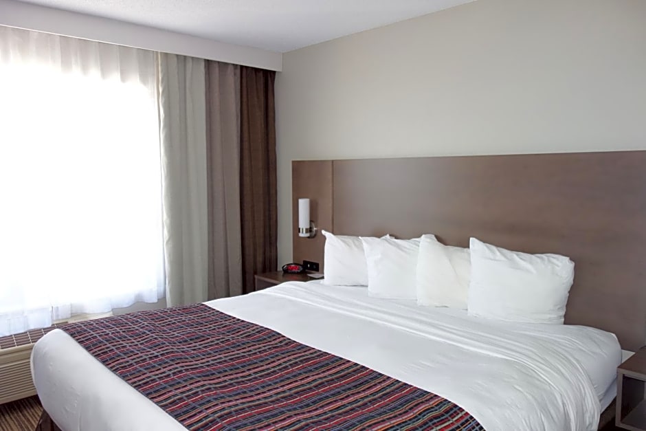Country Inn & Suites by Radisson, Mason City, IA