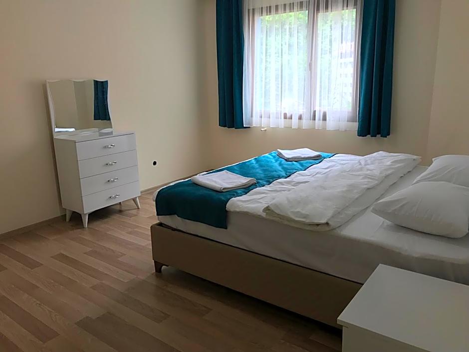 MAVİ KÖŞK UZUNGÖL