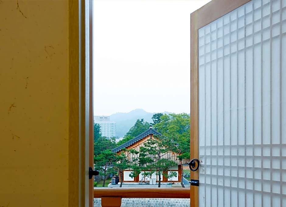 Nabijam Hanok Hotel