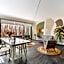 Glass House - Smart Rooms & Parking