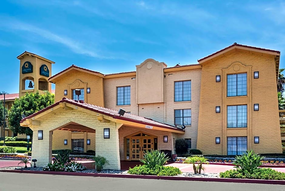 La Quinta Inn & Suites by Wyndham San Diego Chula Vista